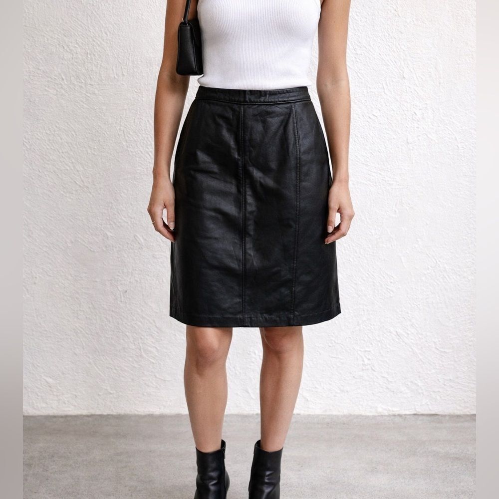 Evan Davies Black Leather Pencil Knee Length Skirt Back Zip Closure Size 4P